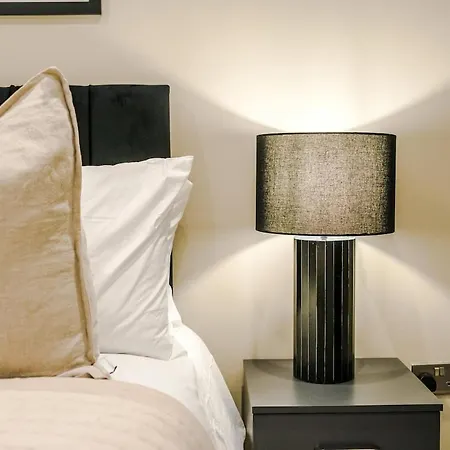 Sleek 2 Bed Free Parking And Terrace Apartamento Leeds (West Yorkshire)