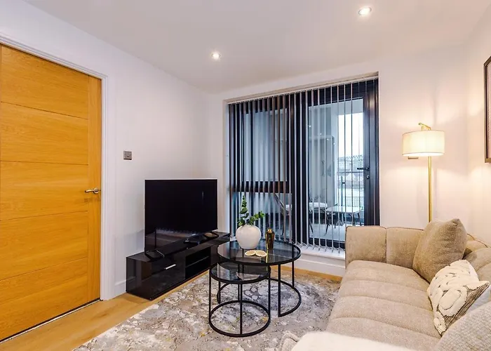 Sleek 2 Bed Free Parking And Terrace Апартаменти Лідс